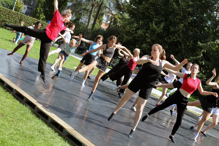 Location: studio danceartmae