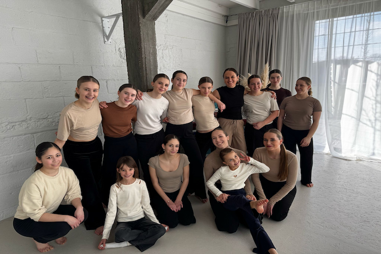 Location: studio danceartmae